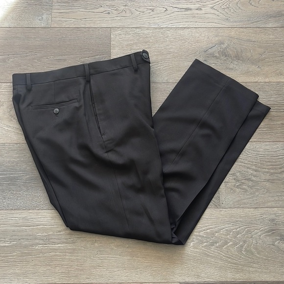 Men Haggar Black Classic Fit Dress Pant Flat Front,4 Pocket,Lightweight 32W 32L - Picture 5 of 9